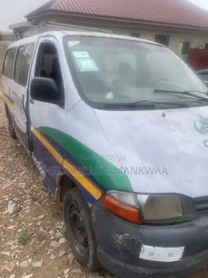 Toyota HiAce 2000 Grey