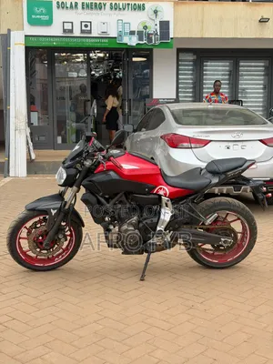 Yamaha FZ 2017 Red