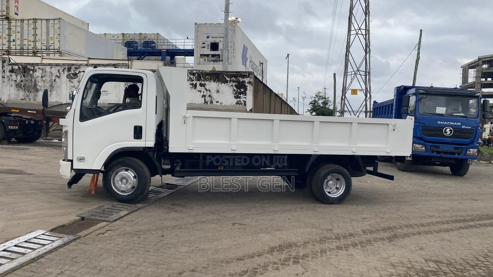 Isuzu Motors Dump Truck 10 Ton 2017–Clean Engine, New Body, No Faults