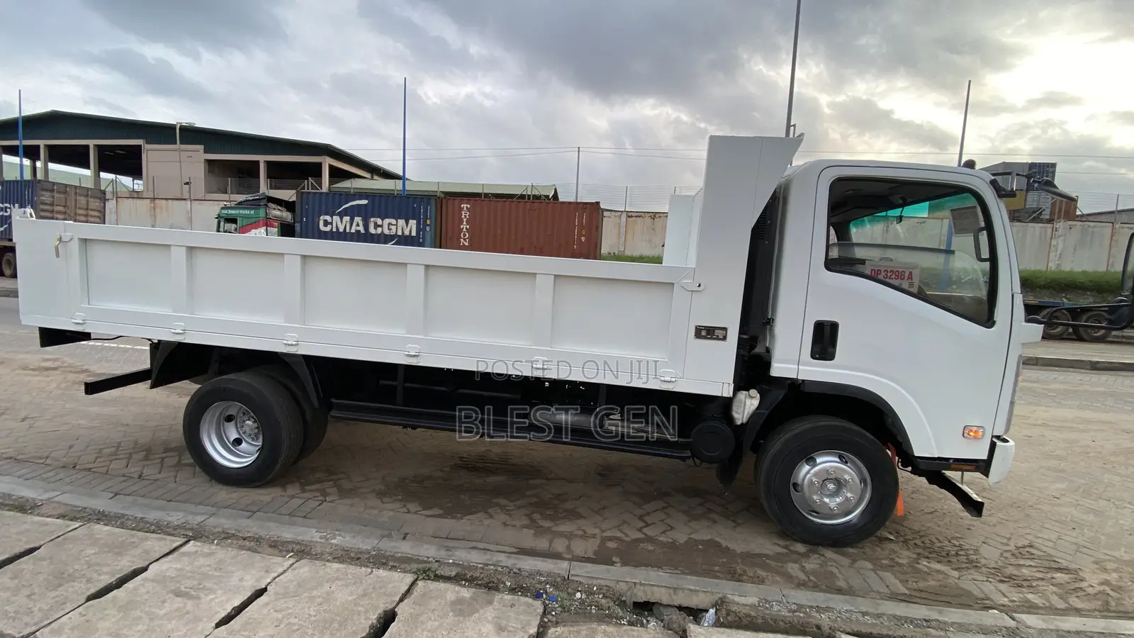Isuzu Motors Dump Truck 10 Ton 2017–Clean Engine, New Body, No Faults
