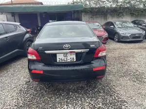 Toyota Yaris 2010 Black
