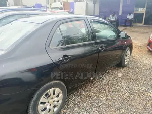 Toyota Yaris 2009 Black