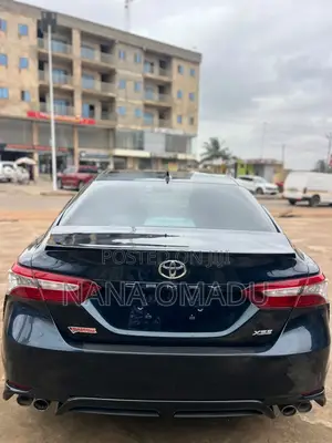 Toyota Camry XSE (2.5L 4cyl 8A) 2019 Blue