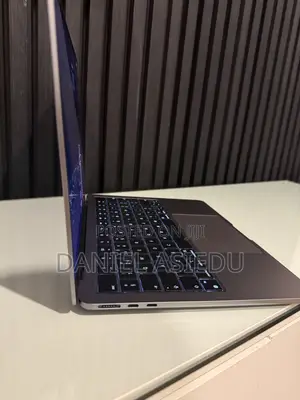 Laptop Apple MacBook Air 2024 M3 16GB Apple M3 SSD 256GB