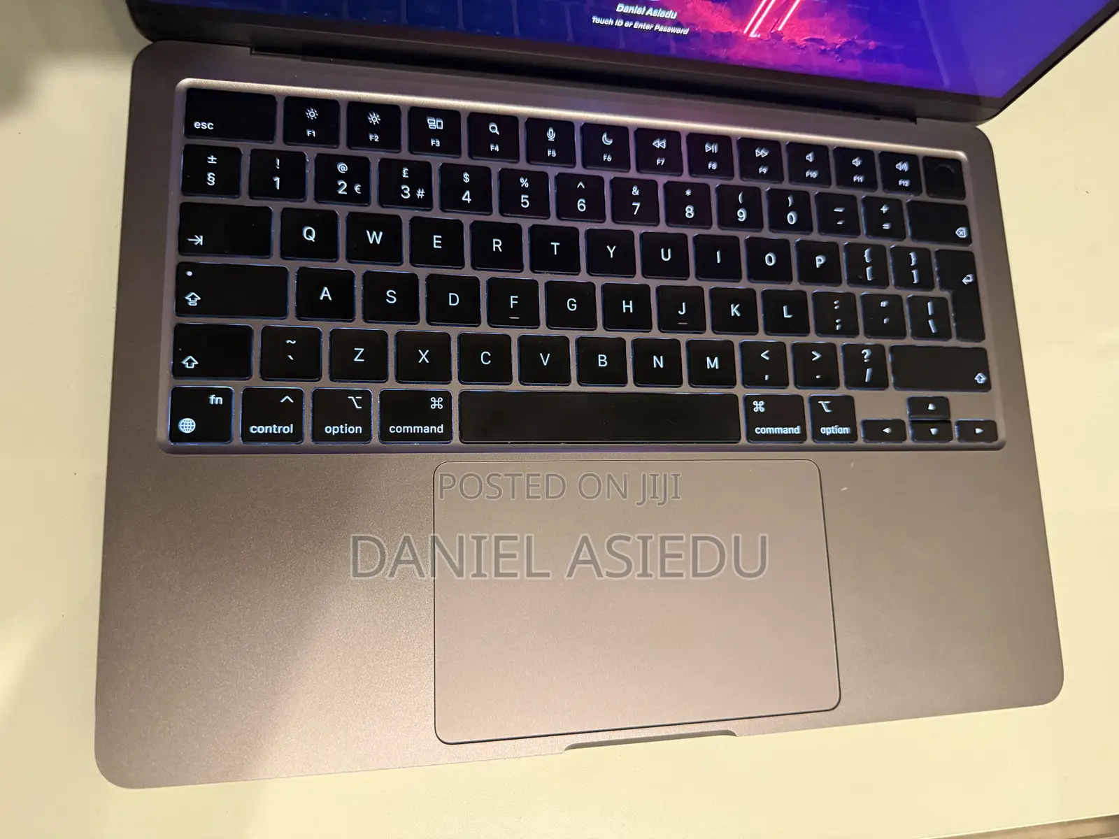 Laptop Apple MacBook Air 2024 M3 16GB Apple M3 SSD 256GB