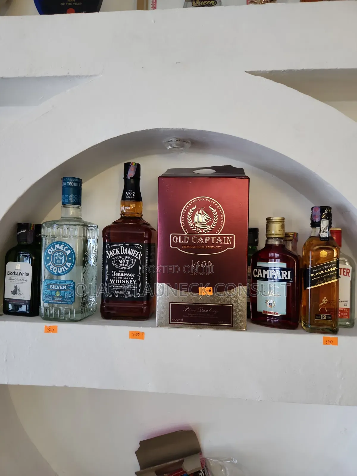 Captain Jack Café Rum
Campari
Nederburg Shiraz
La RéservJack Daniel’s
