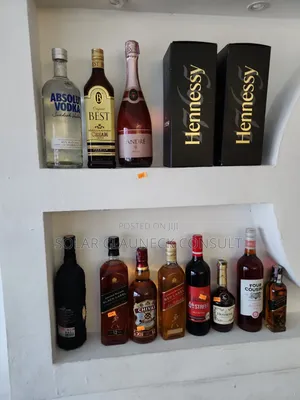 Captain Jack Café Rum
Campari
Nederburg Shiraz
La RéservJack Daniel’s