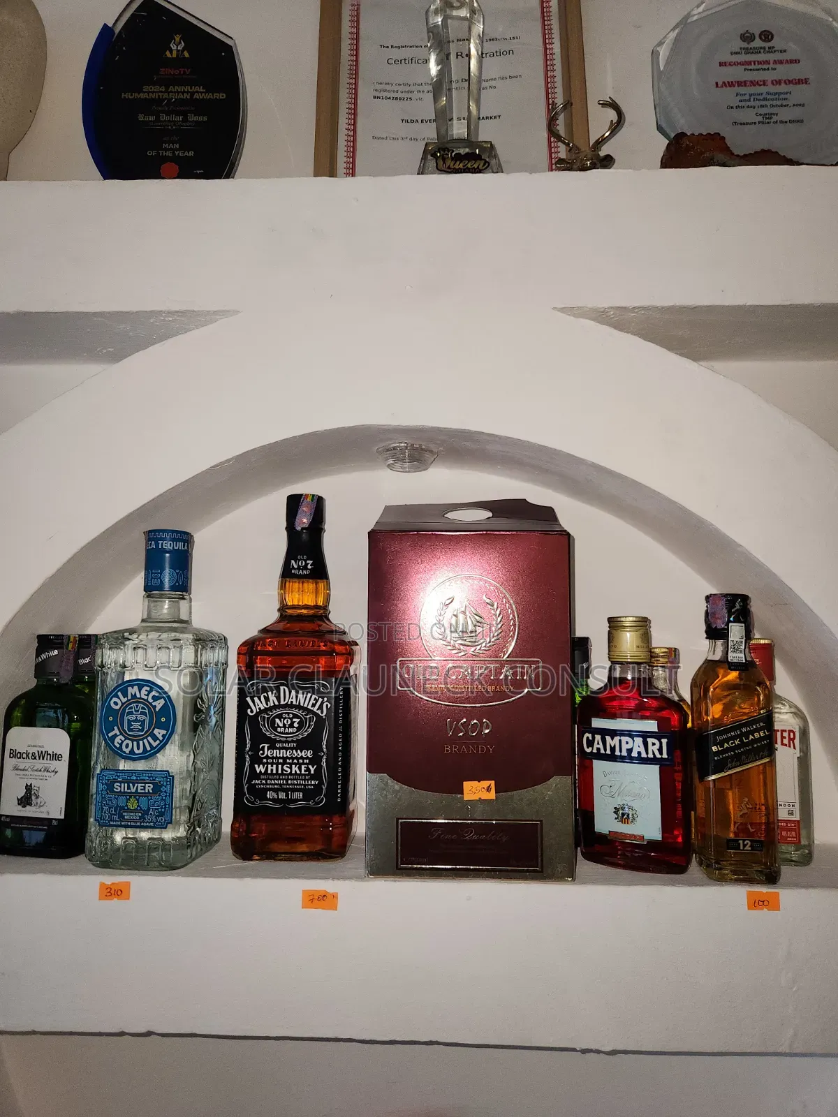 Captain Jack Café Rum
Campari
Nederburg Shiraz
La RéservJack Daniel’s