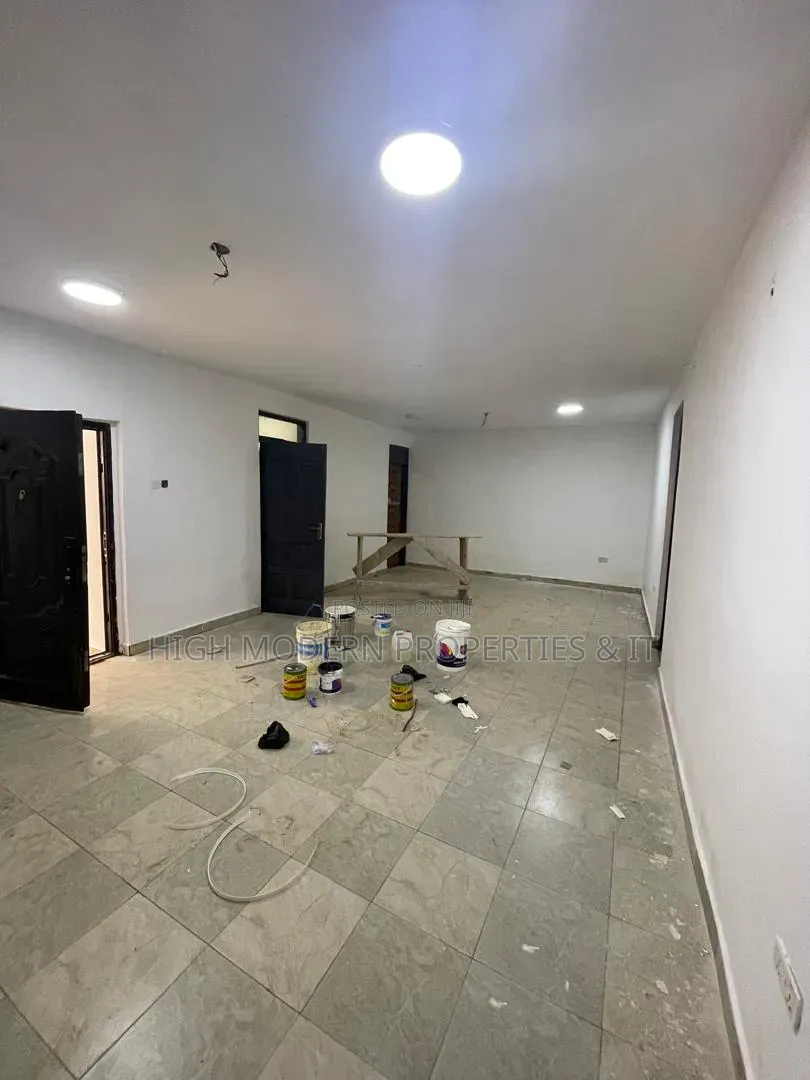 2bdrm Apartment in Teshie Bushroad, Tseaddo for rent