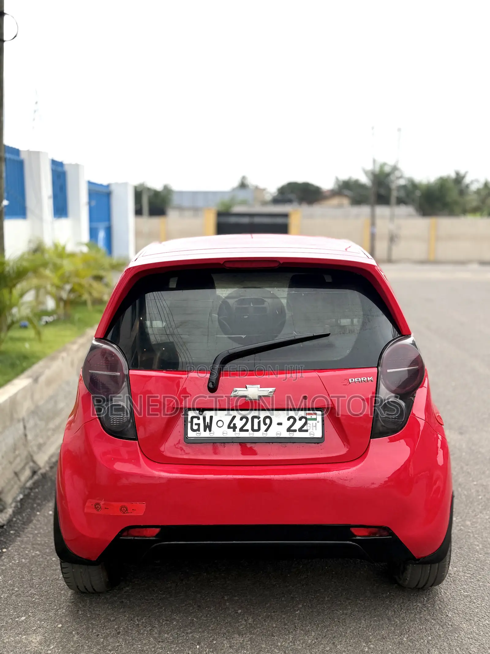 Chevrolet Spark 1LT 4dr Hatchback (1.2L 4cyl CVT) 2014 Red