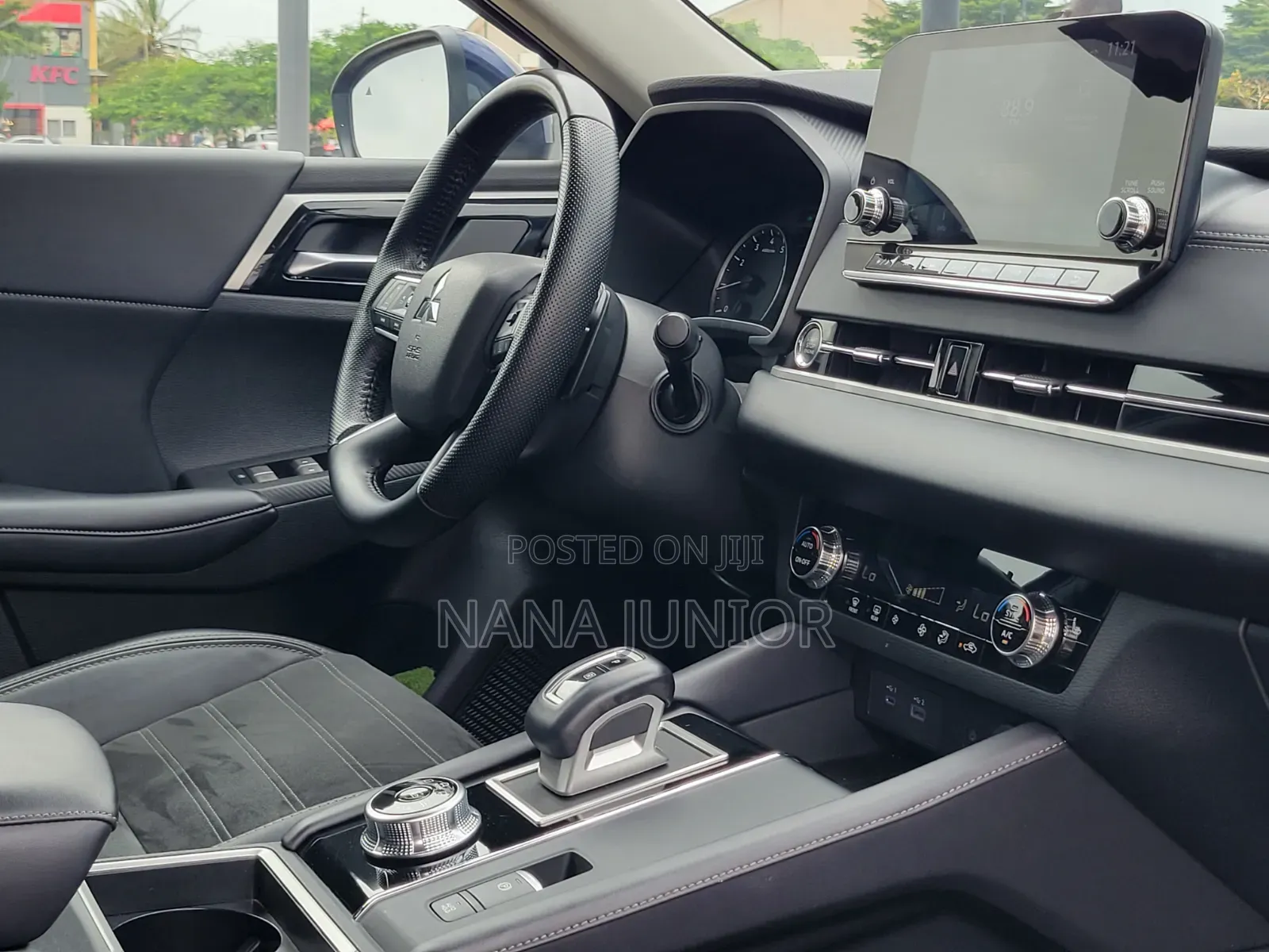 Mitsubishi Outlander SE 2024 Blue