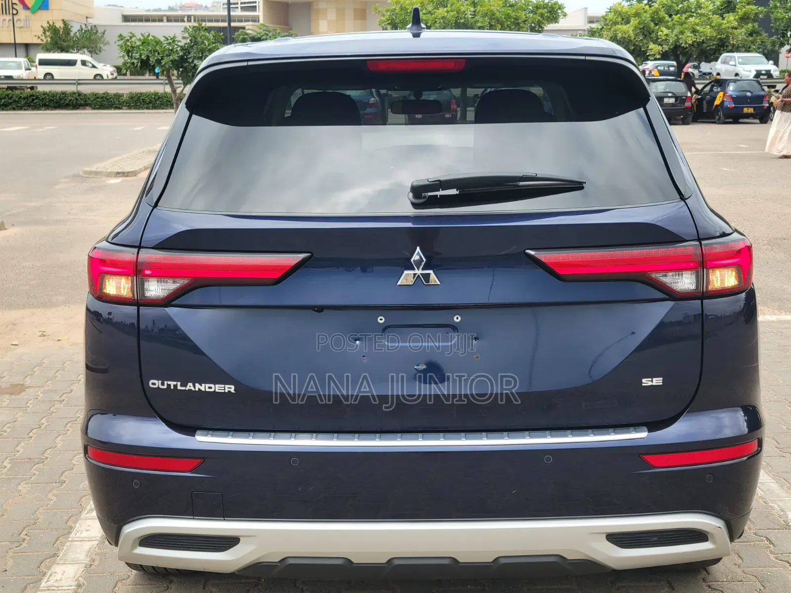 Mitsubishi Outlander SE 2024 Blue