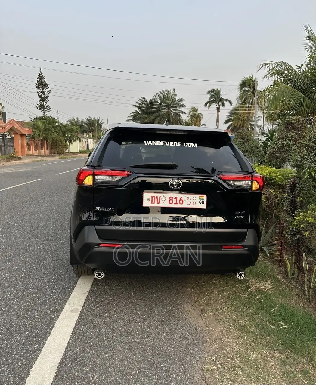 Toyota RAV4 XLE 2021 Black