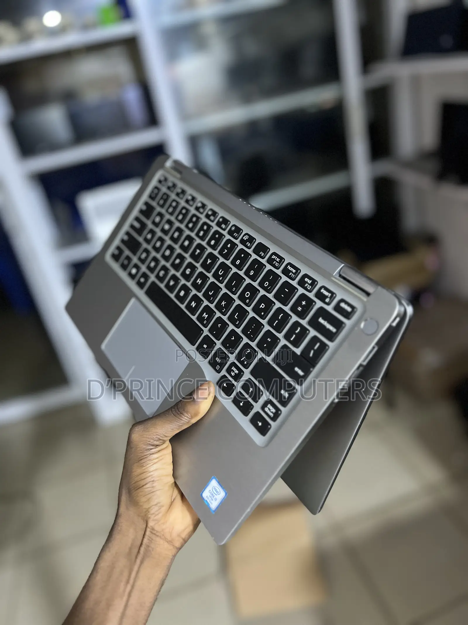 Laptop Dell Latitude 7400 2-in-1 16GB Intel Core i5 SSD 256GB