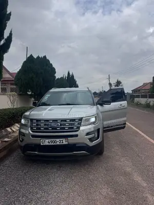 Ford Explorer XLT 4dr FWD (2.3L 4cyl 6A) 2017 Silver