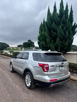 Ford Explorer XLT 4dr FWD (2.3L 4cyl 6A) 2017 Silver