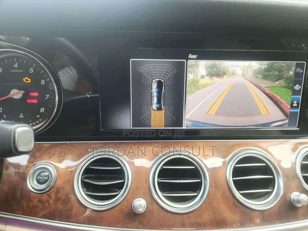 Mercedes-Benz E300 2018 Blue