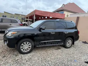 Lexus LX 570 2010 Black