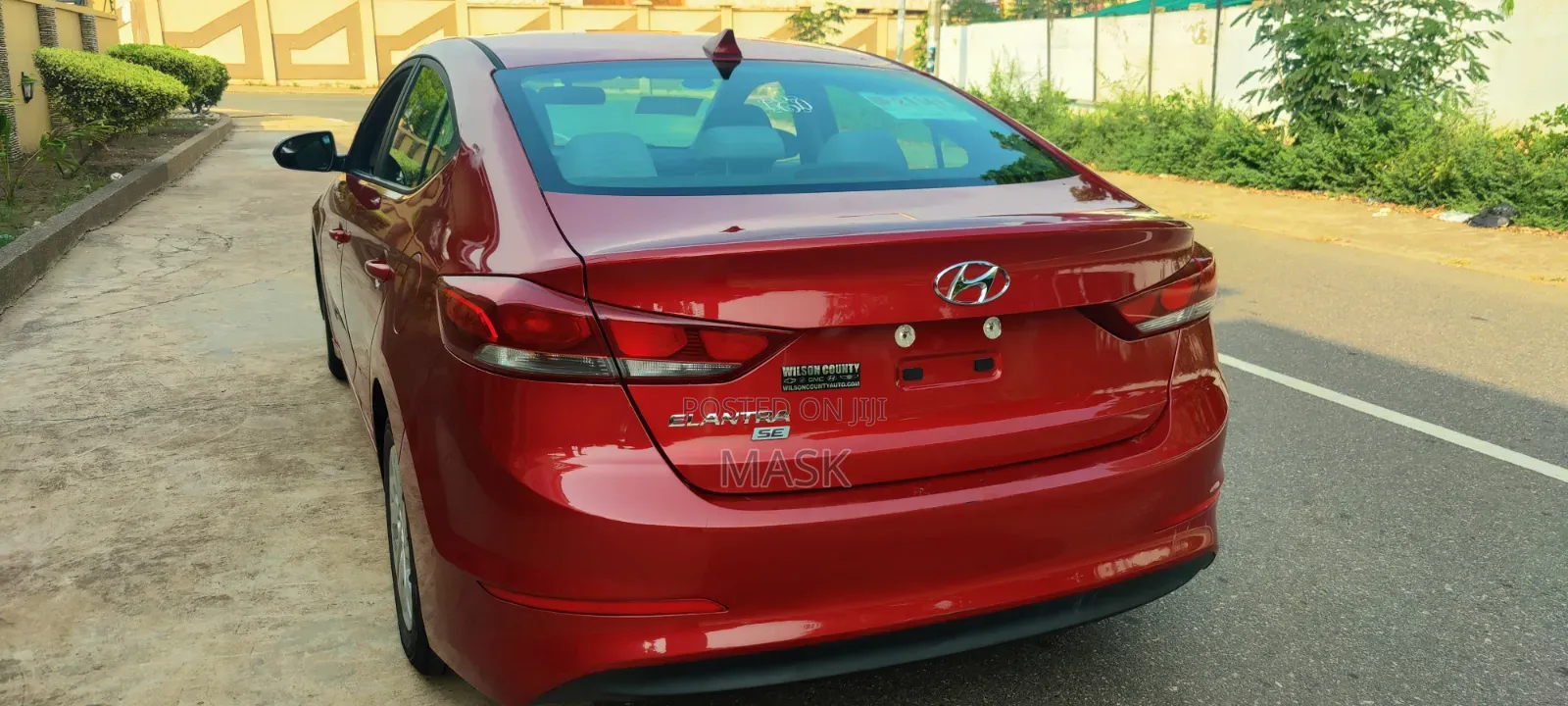 Hyundai Elantra 2016 Red