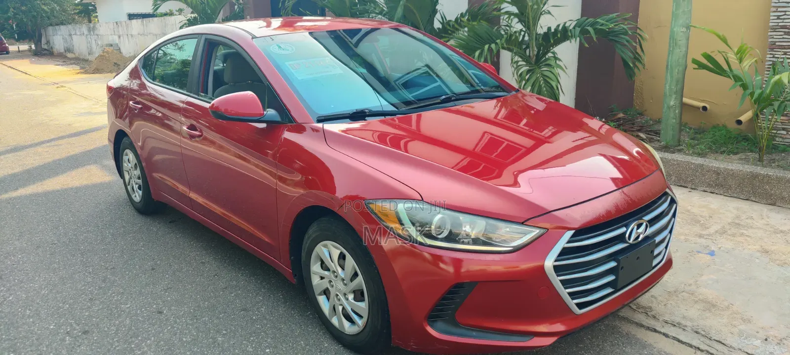 Hyundai Elantra 2016 Red