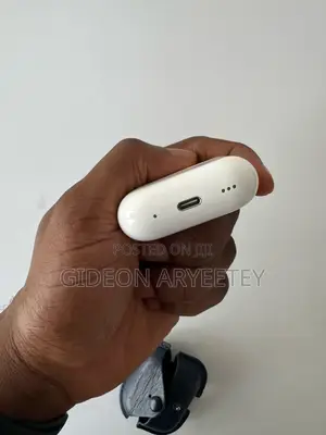 Apple AirPods Pro (2nd Generation, USB-C)