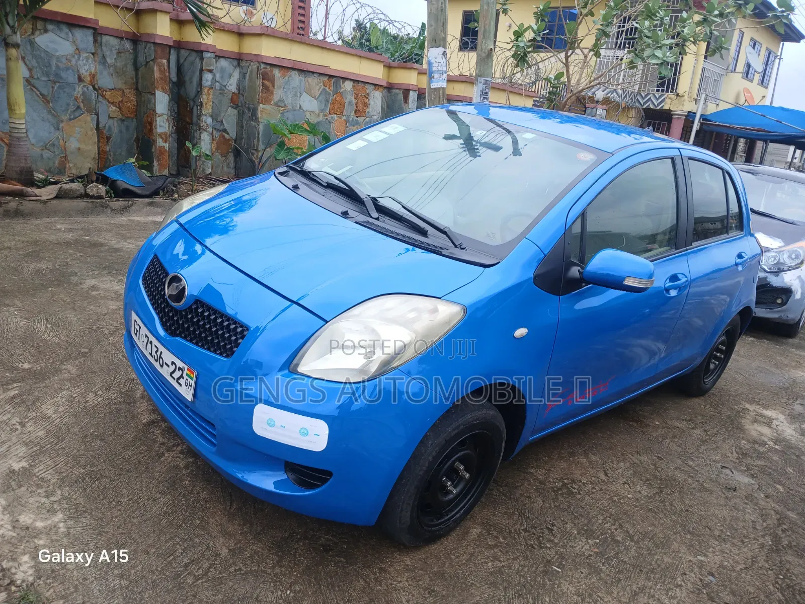 Toyota Vitz 2010 Blue