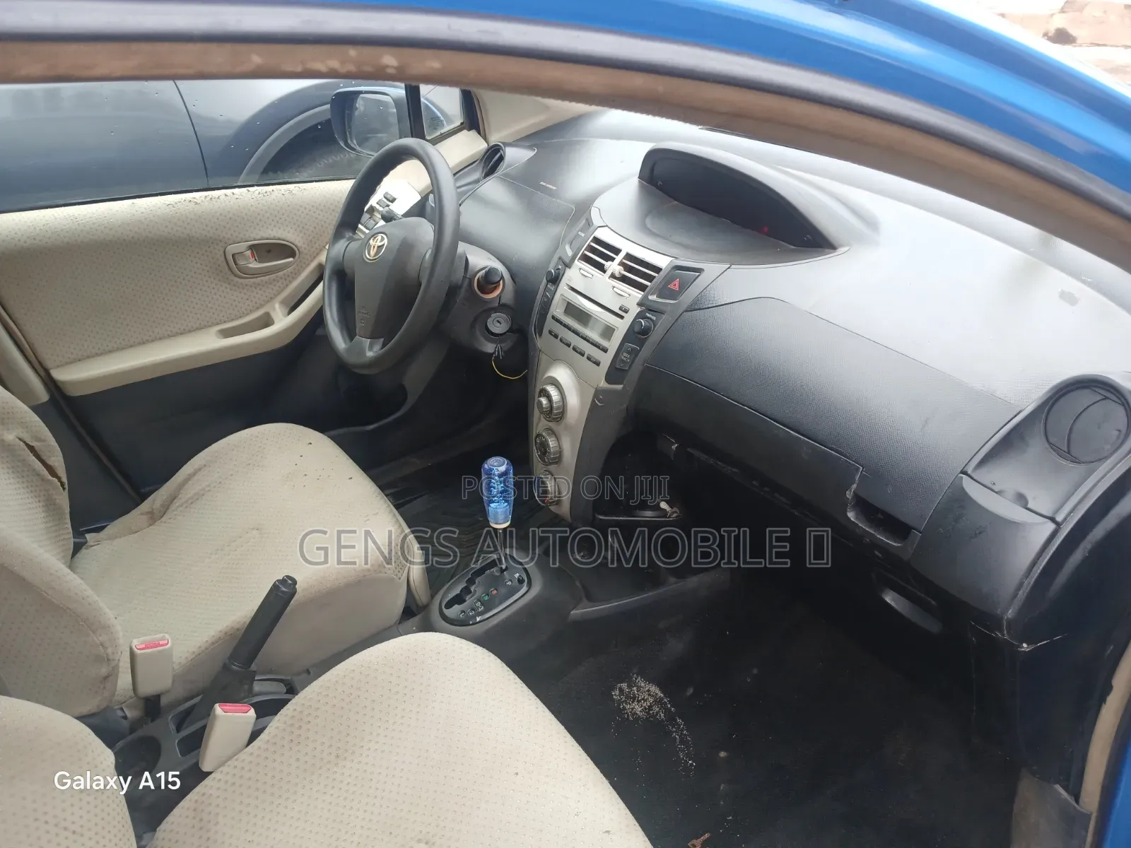Toyota Vitz 2010 Blue