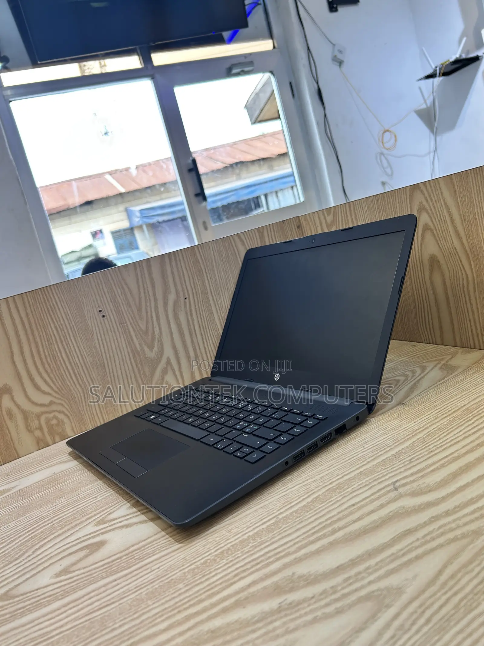 Laptop HP 14-dq1025cl 8GB AMD A4 SSD 128GB