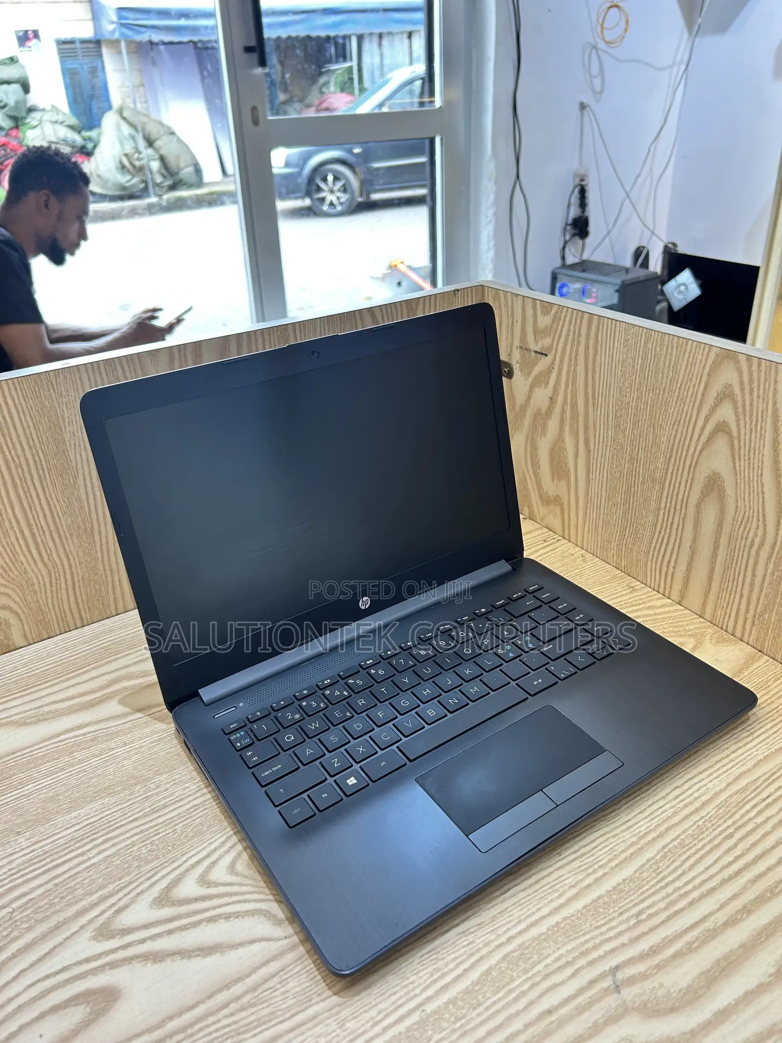 Laptop HP 14-dq1025cl 8GB AMD A4 SSD 128GB