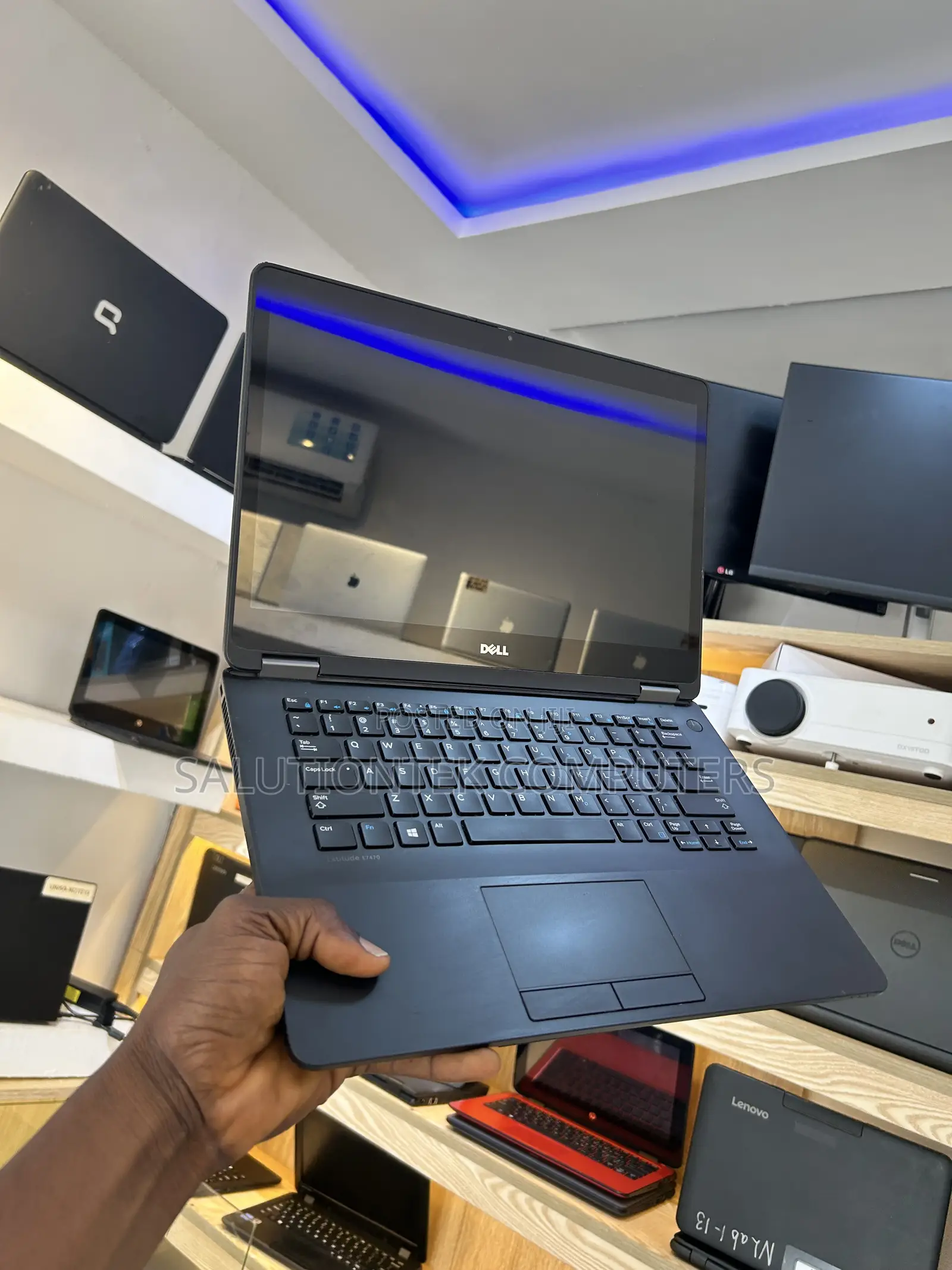 Laptop Dell Latitude 7450 8GB Intel Core i5 SSD 256GB