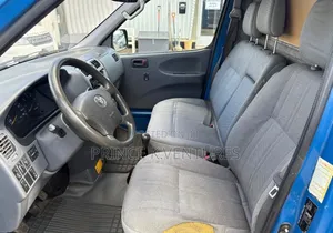 Toyota HiAce 2008 Blue