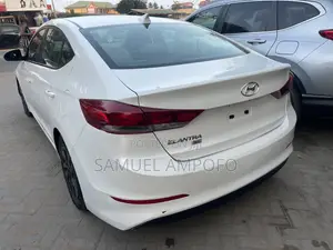Hyundai Elantra ECO Sedan FWD (1.4L 4cyl 7A) 2017 White