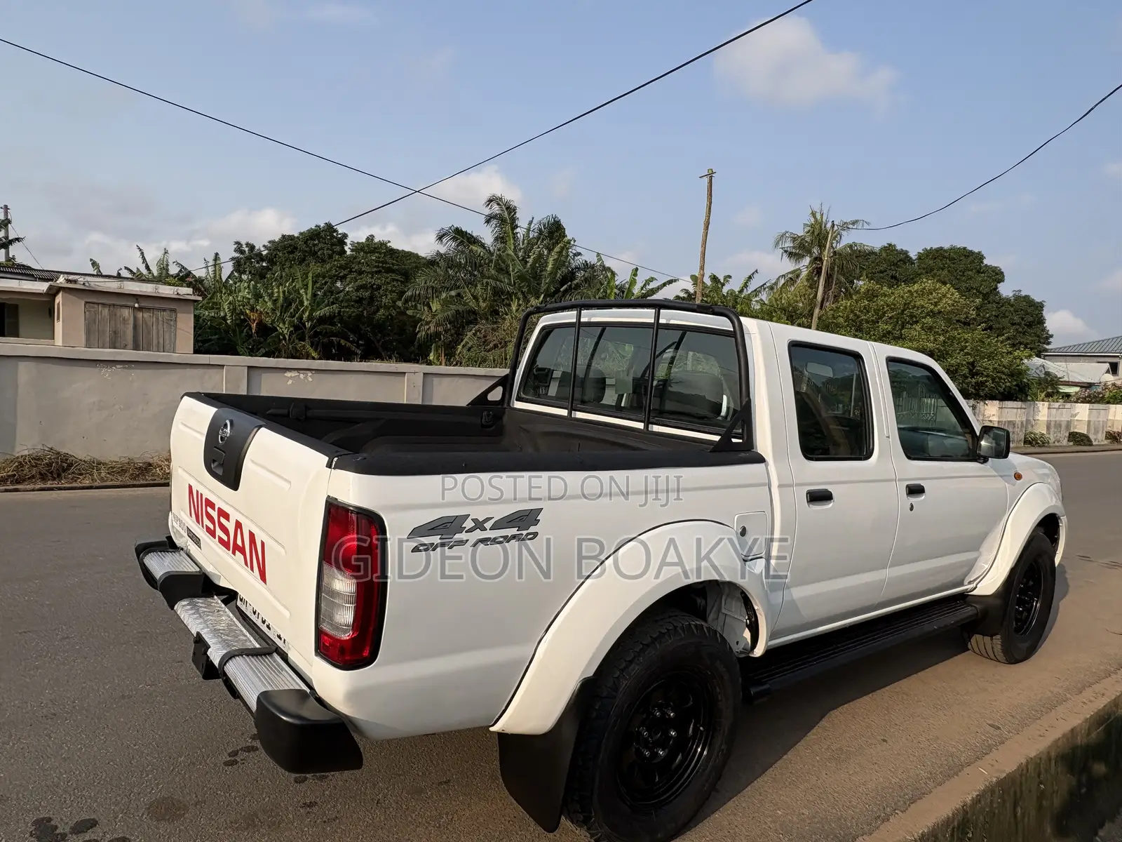 Nissan Hardbody 2017 White