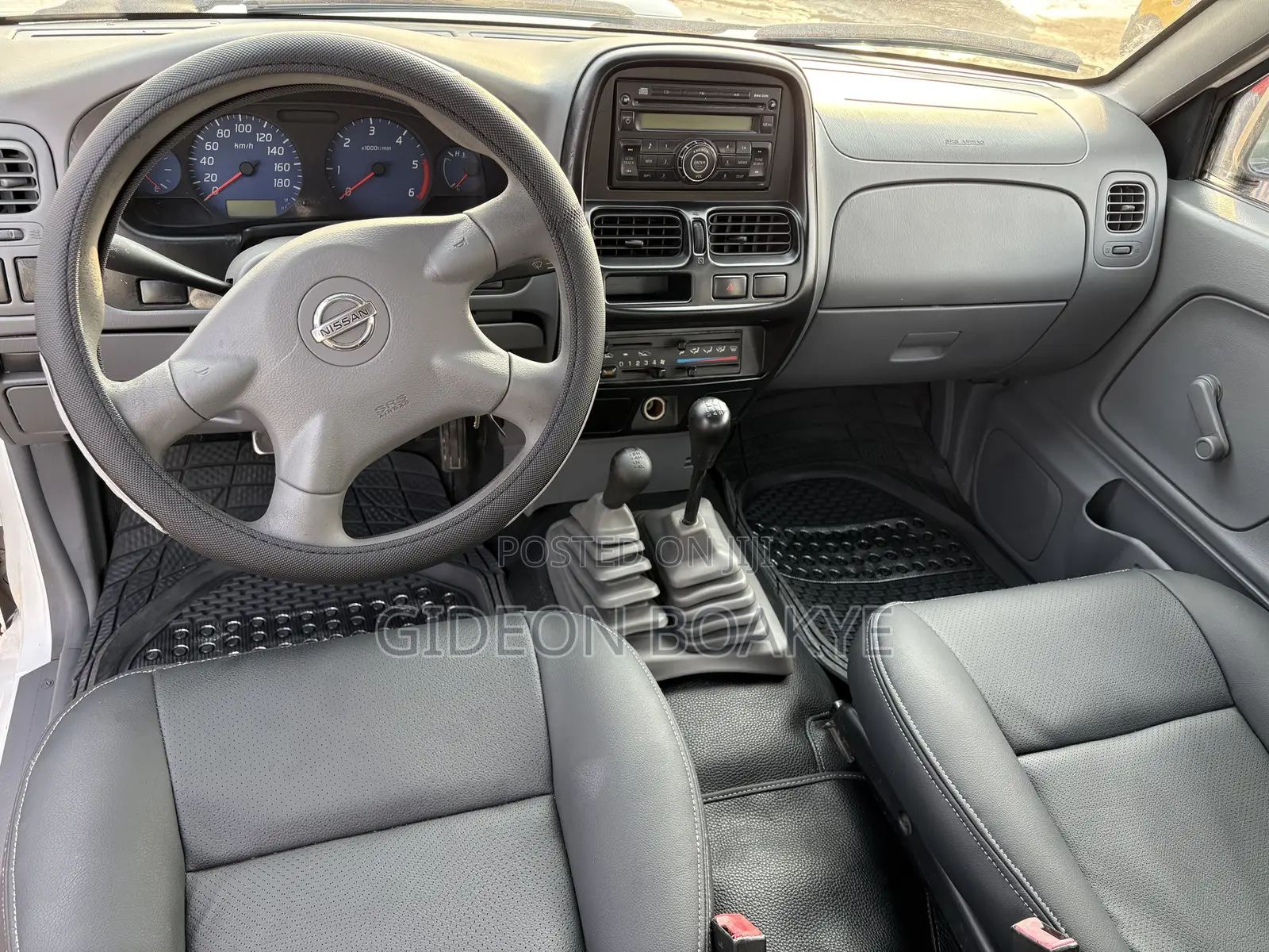 Nissan Hardbody 2017 White