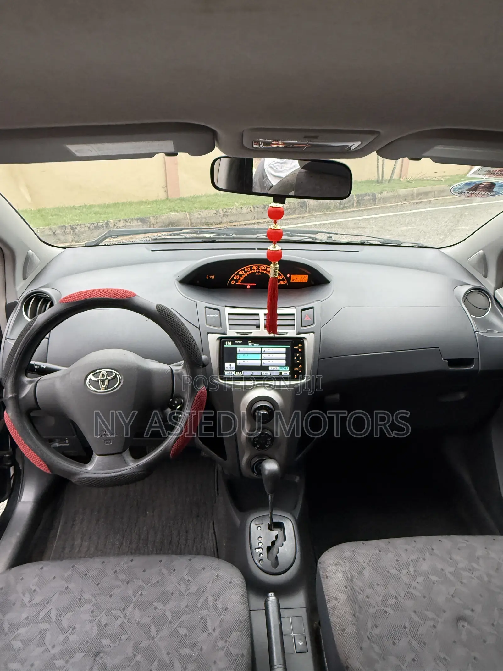 Toyota Vitz 1.5 FWD 3dr 2010 Black