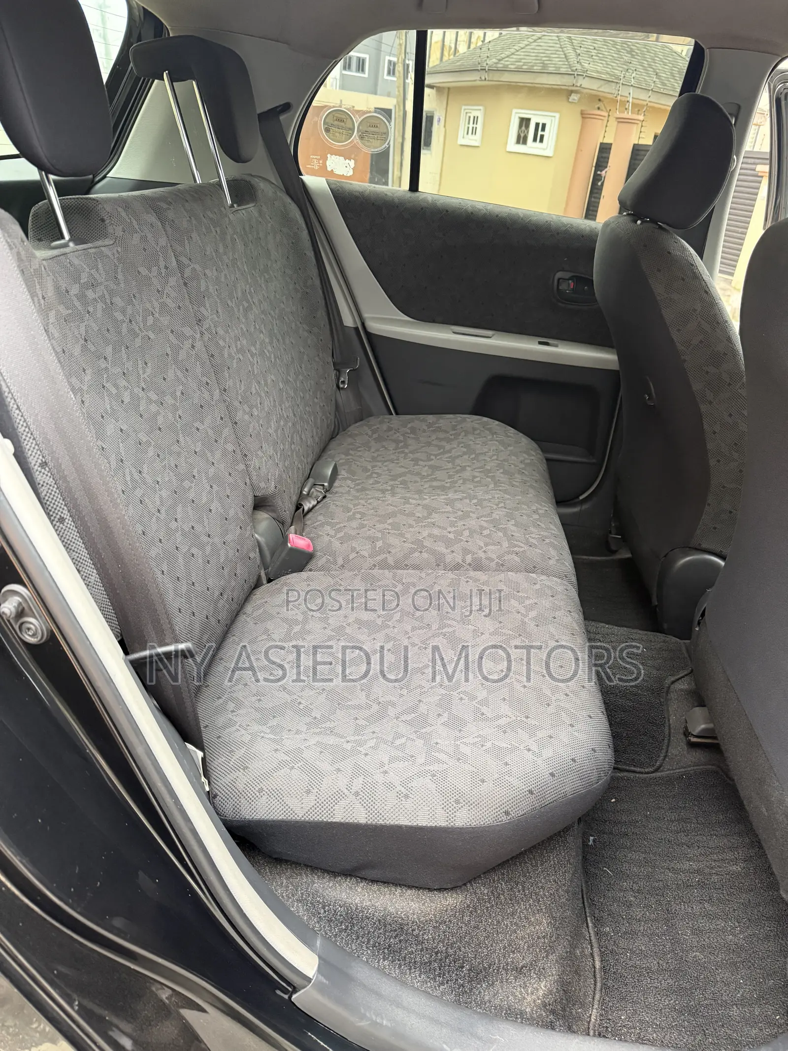 Toyota Vitz 1.5 FWD 3dr 2010 Black