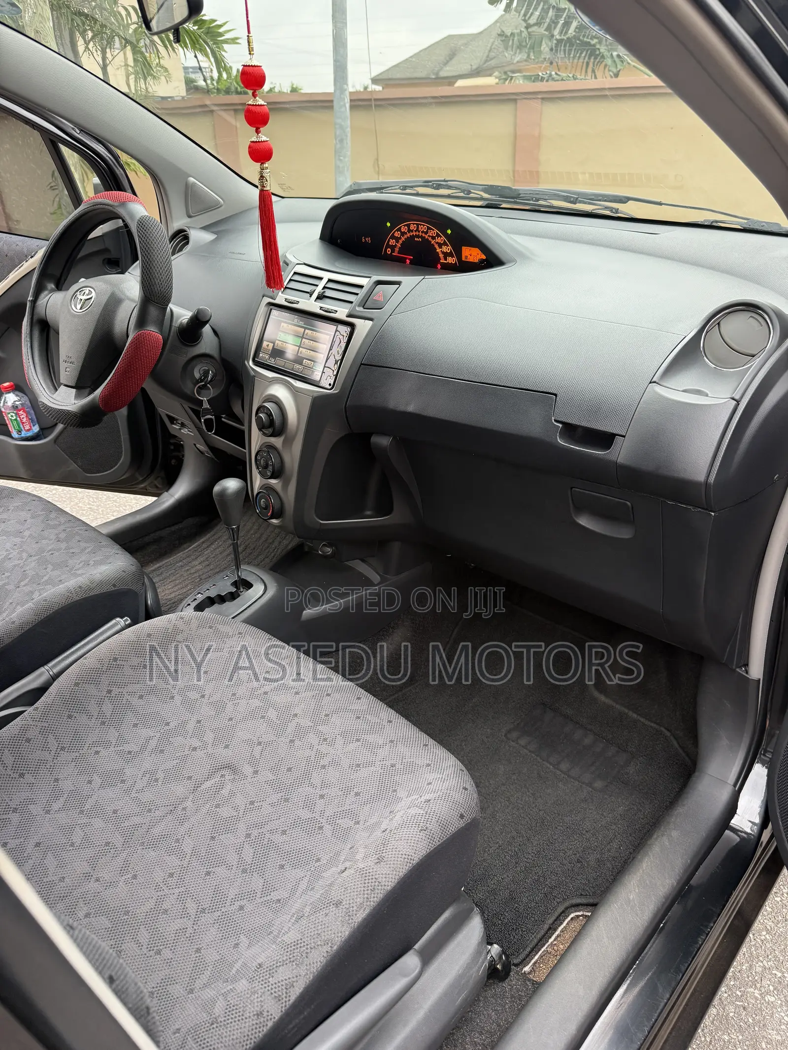 Toyota Vitz 1.5 FWD 3dr 2010 Black