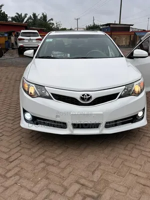 Toyota Camry 2014 White