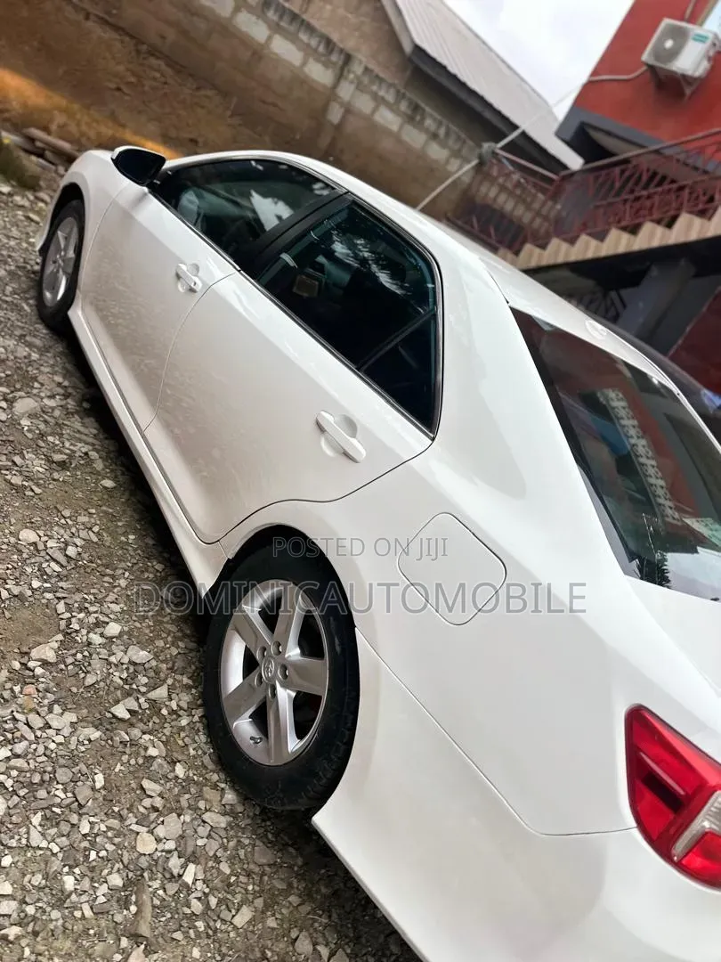 Toyota Camry 2014 White