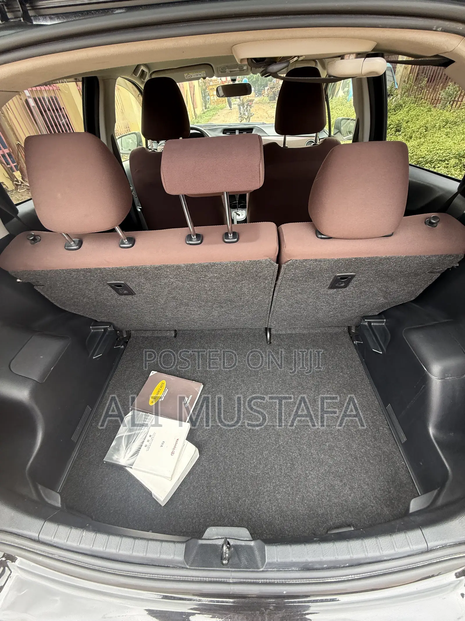 Toyota Vitz 2013 Black