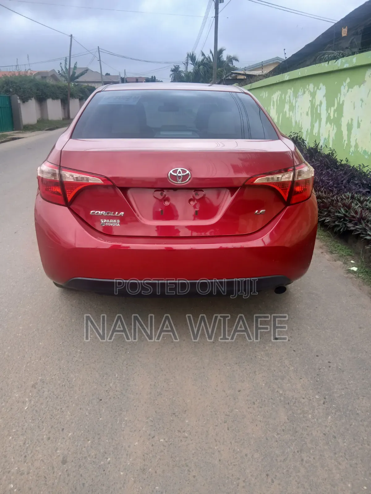 Toyota Corolla LE ECO 4dr Sedan (1.8L 4cyl CVT) 2017 Red
