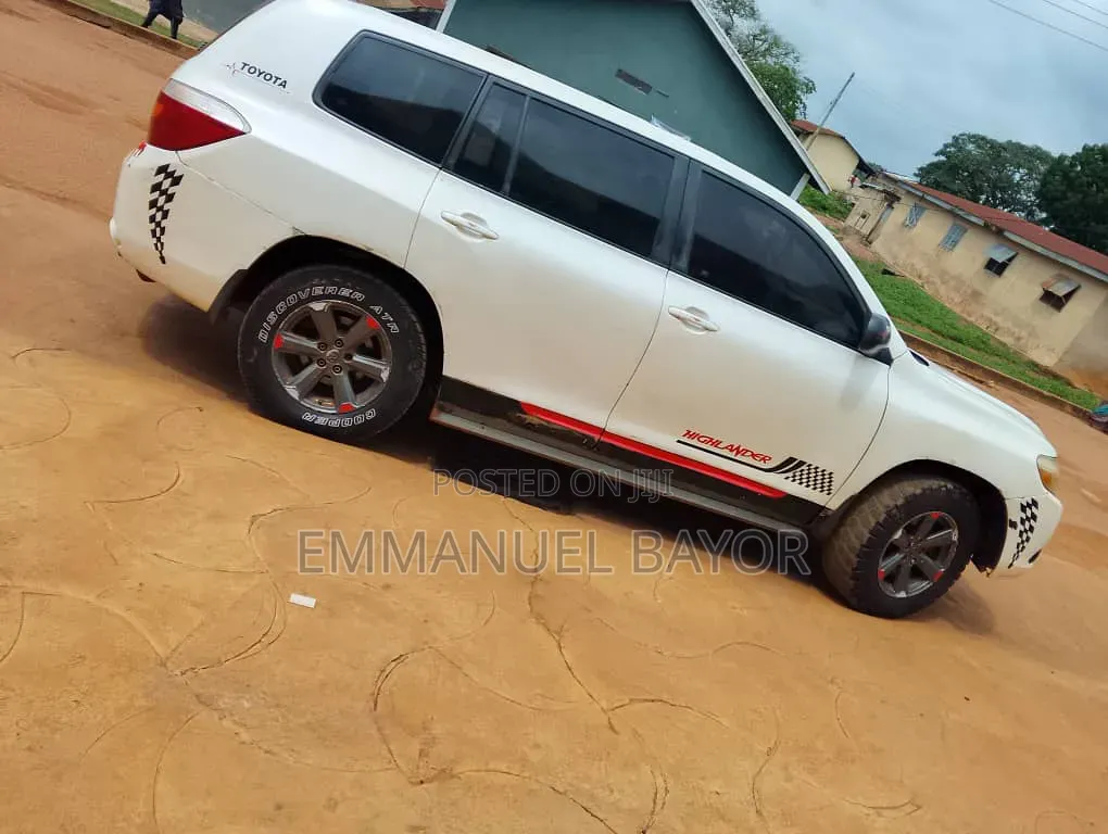 Toyota Highlander 2009 White