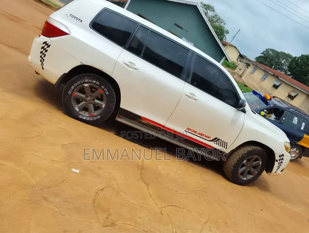 Toyota Highlander 2009 White