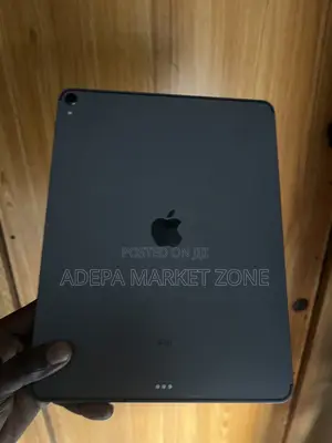 Apple iPad Pro 12.9 (2018) 128 GB Gray