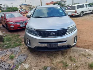 Kia Sorento 2015 Silver