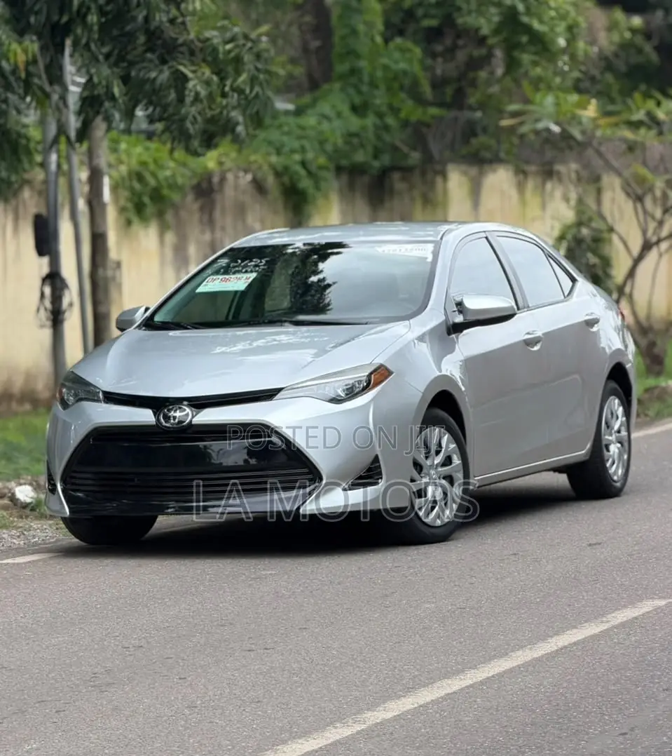 Toyota Corolla 2019 Silver