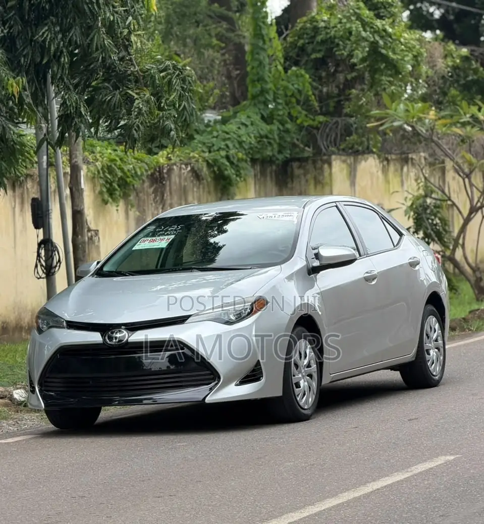 Toyota Corolla 2019 Silver