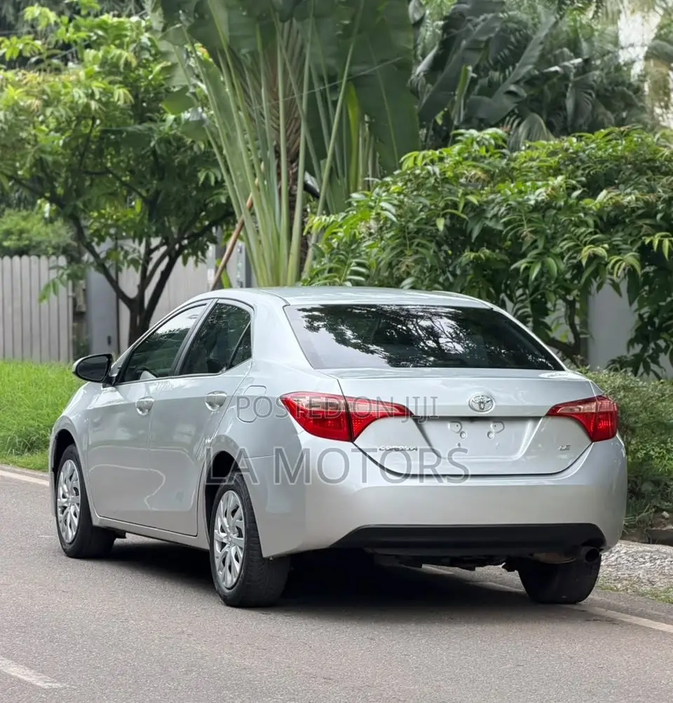 Toyota Corolla 2019 Silver