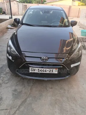 Toyota Yaris L Hatchback 3dr 2017