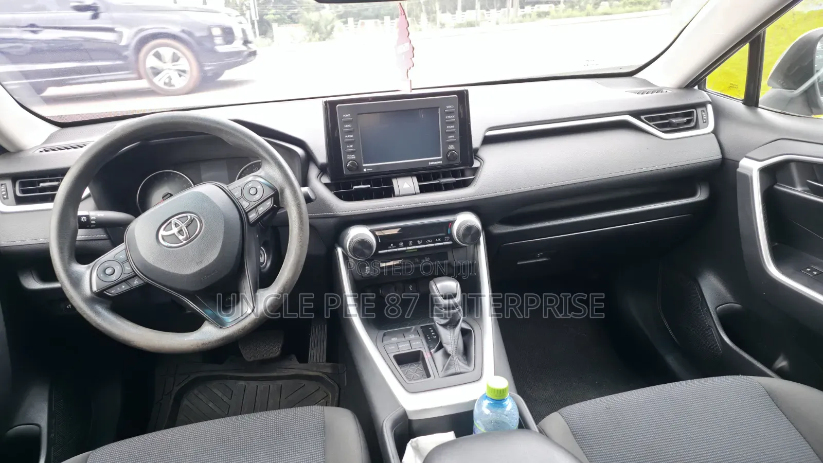 Toyota RAV4 2022 Silver